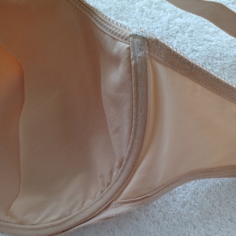 Wacoal Basic Beauty Spacer Underwire Full-Busted Bra, Size 44D - Picture 11 of 16